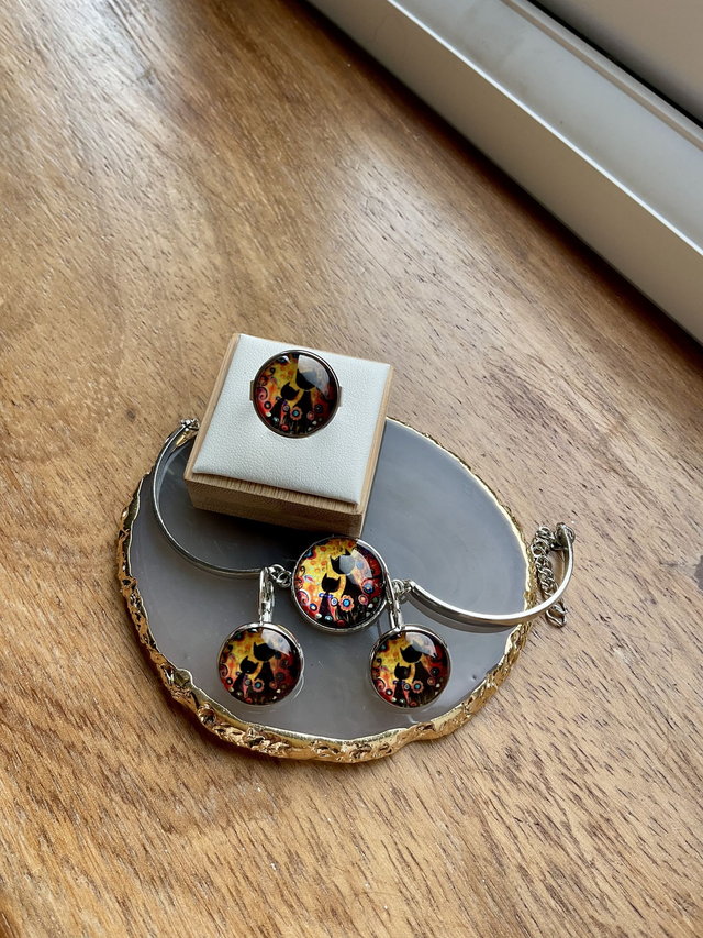 Colourful cat jewellery set. Handmade gift