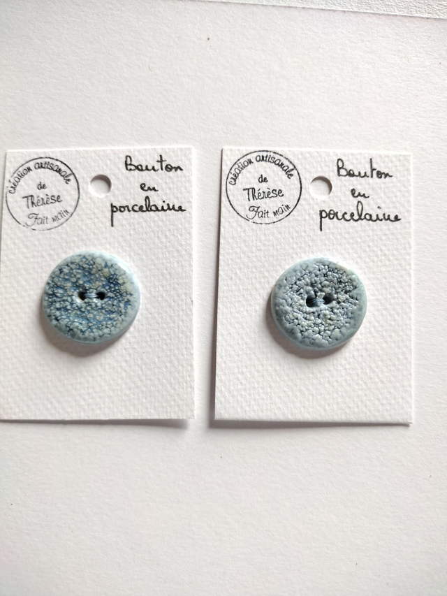 Bouton rond texturé fin