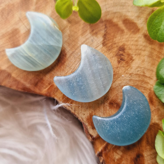 Blue Onyx Mini Moon