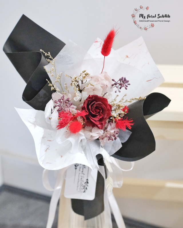 Eternal Rose Whisper | Valentine Preserved Bouquet