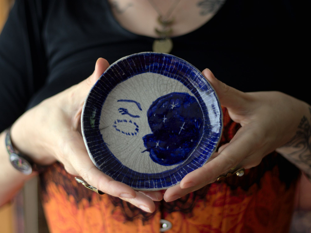 Coupelle Lune en raku blanc et bleu