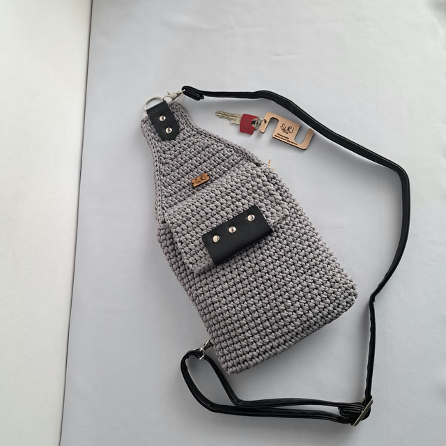 kvačkana torbica Urban Crossbody