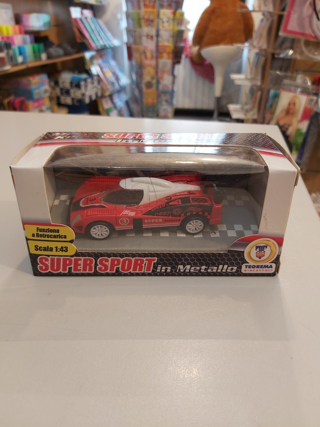 super sport in metallo con funzione a retrocarica