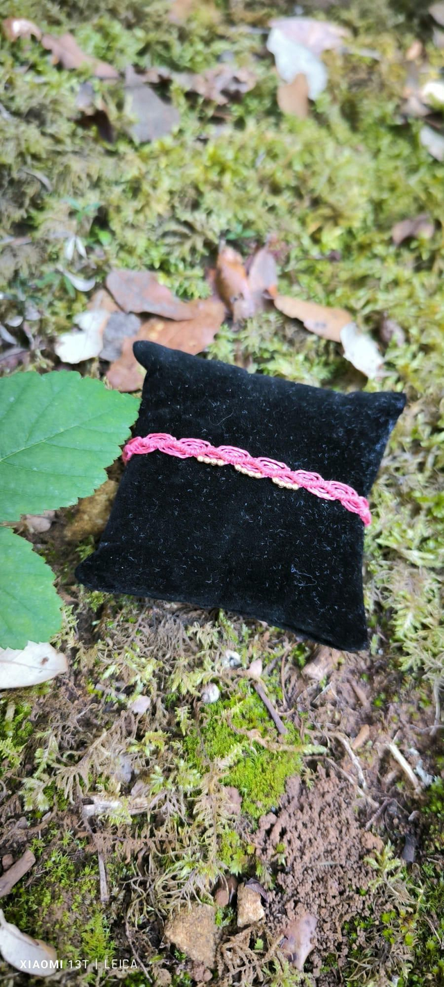 Bracelet avec perle doré 
