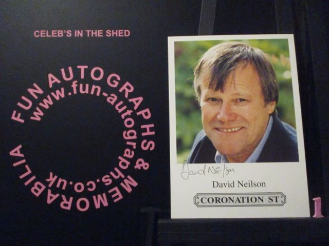 David Neilson (Roy Cropper) Original Coronation Street Pre-Print Cast Card (1)