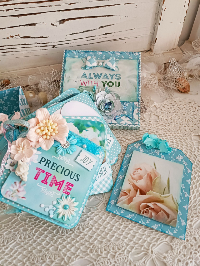 Mini album photos dans sa boite - bleue