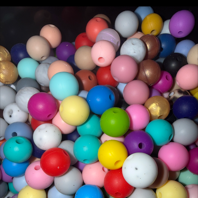 Perles 9 mm couleur aléatoire 