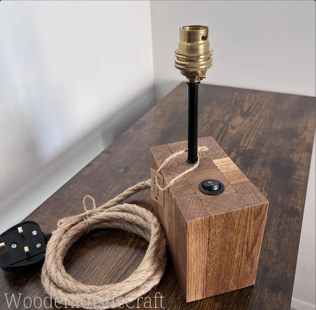 Character-Grain Solid Oak Lamp Base — Hand-Finished