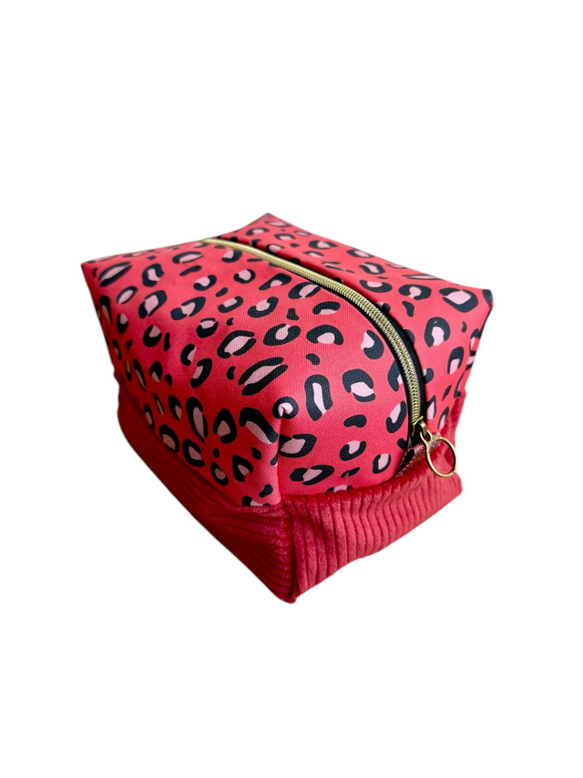 Trousse de toilette carré - tissu intérieur imperméable - LEOPARD velours rouge + rouge