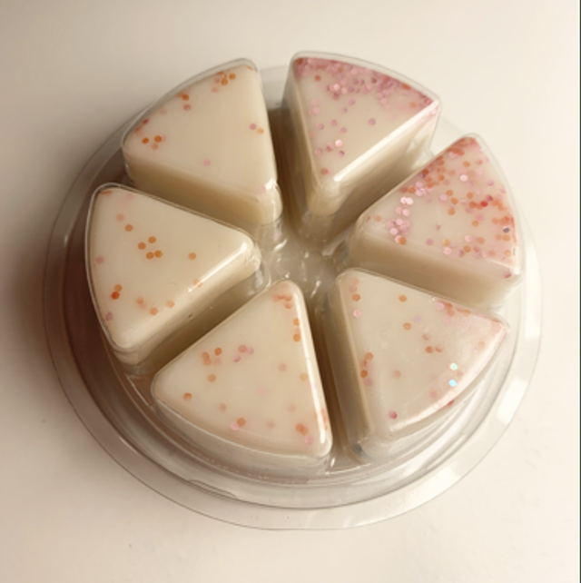 Rich Magnolia &amp; Cashmeran Snap Pot