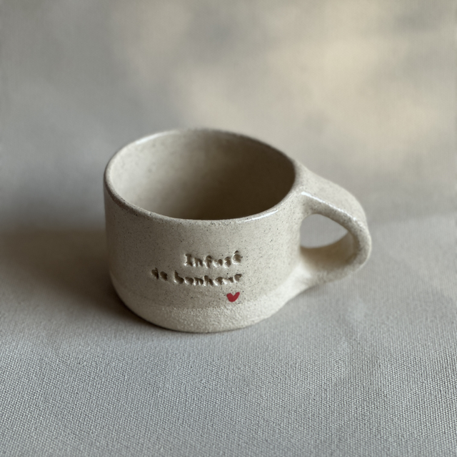 Tasse « infusée de bonheur »