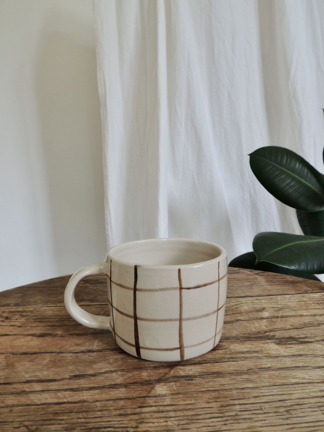 Large coffee mug | Checkered