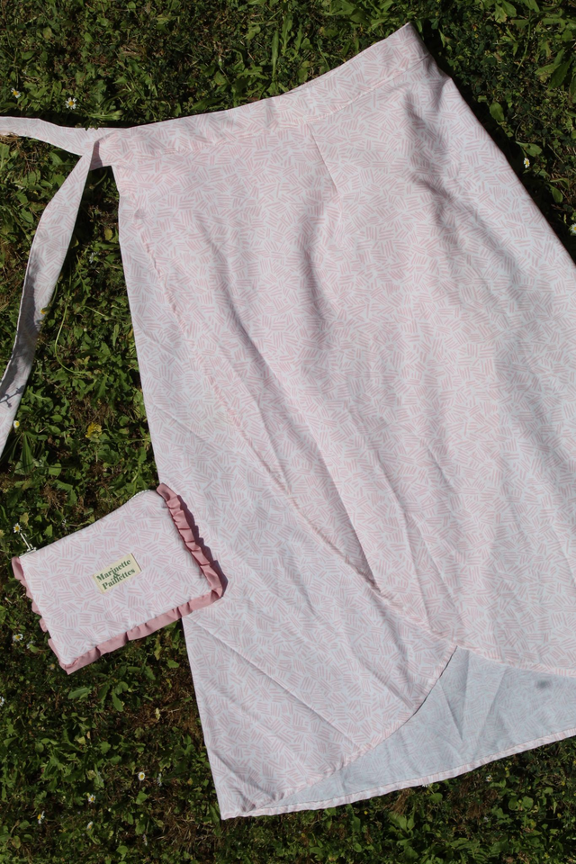 Jupe portefeuille upcyclée motif rose géométrique - Taille unique