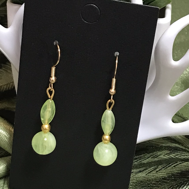 Green Dangling Earrings- GDE54