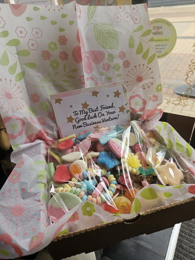 Personalised pic n mix pizza box