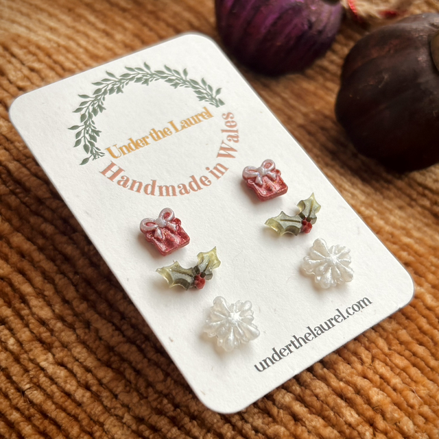 Festive Stud Pack (3 Pairs) - Red Presents White Bows