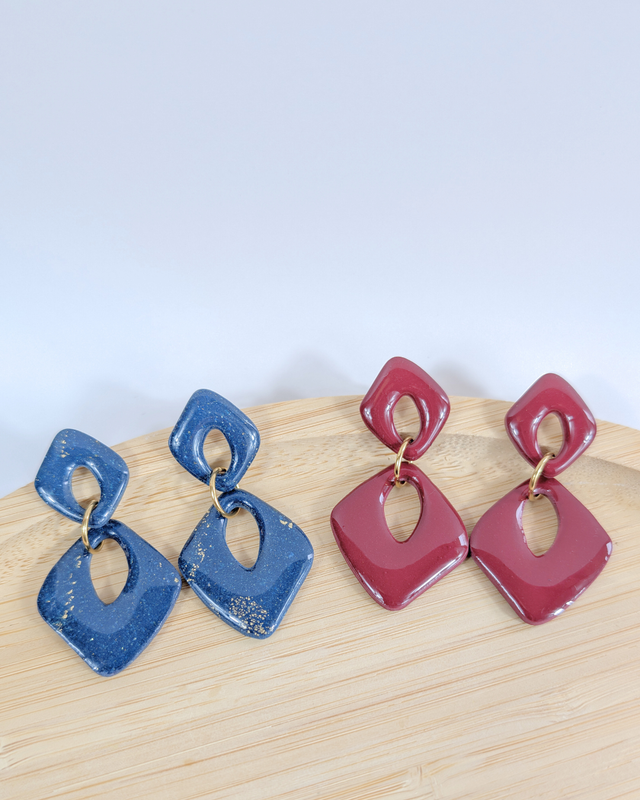 Athéna - Boucles d’oreilles artisanales en pâte polymère et résine 