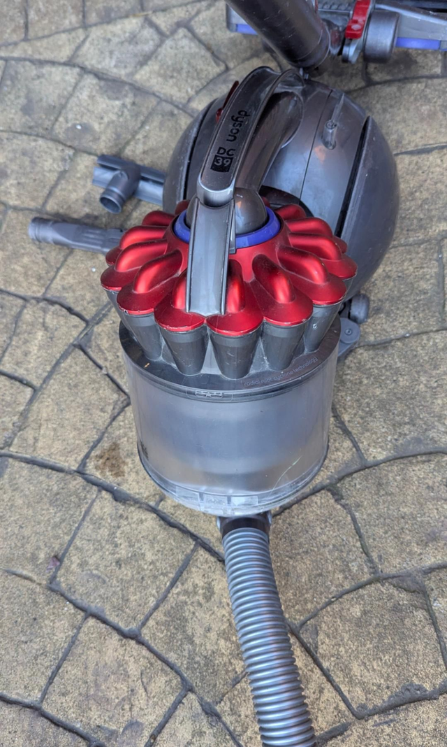 Dyson DC39 cylinder pull along vacuum 