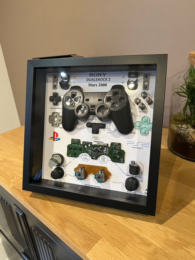 Cadre 3D Diorama shadowbox manette PlayStation dualshock noir