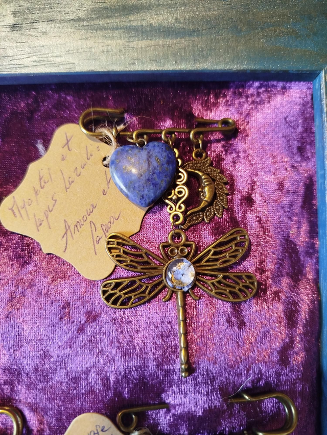 Broche amour et sagesse 