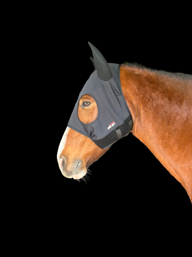 BONNET CHASSE-MOUCHES LAMI-CELL "TITANIUM" À OREILLES