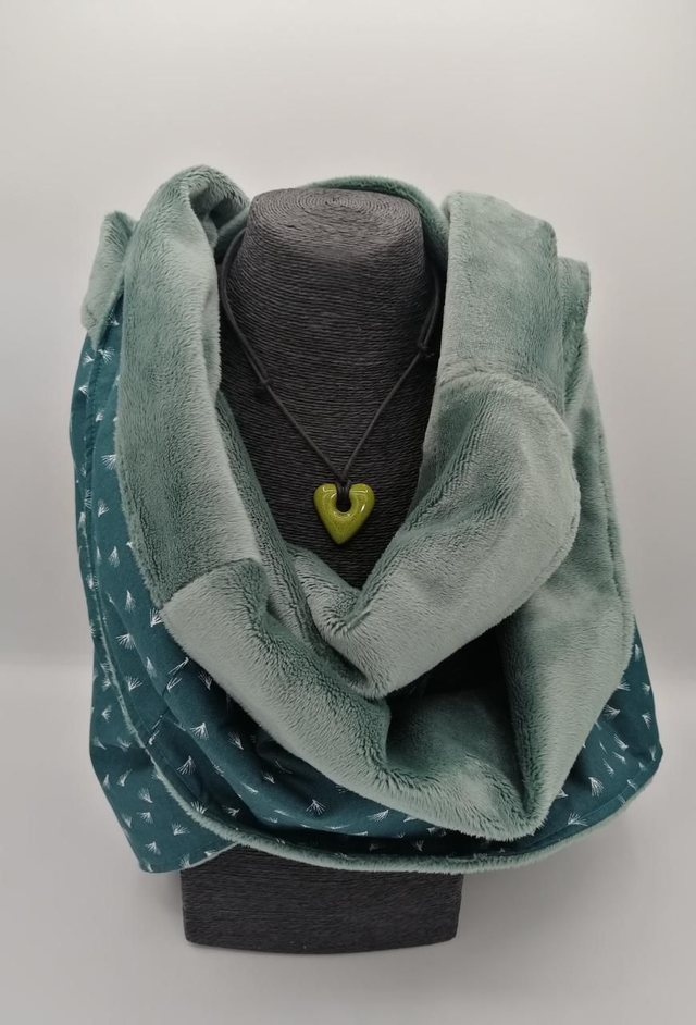 Chèche polaire fleurs de pissenlit vertes