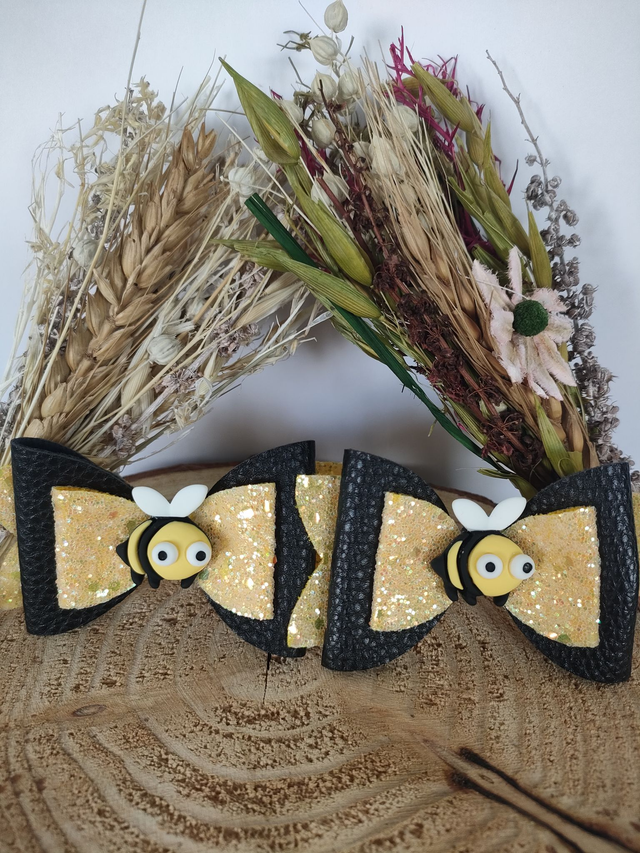 Yellow and Black glitter Bee Hairclips.