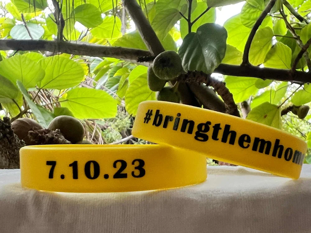 Bracelet en silicone bring them home