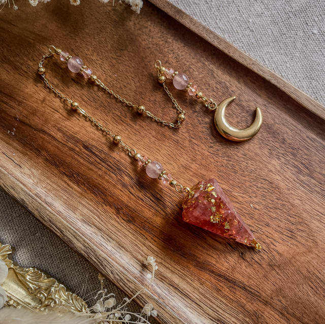 Pendule quartz fraise