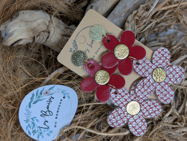 Boucles d&#039;oreilles Marguerite rouge m1064