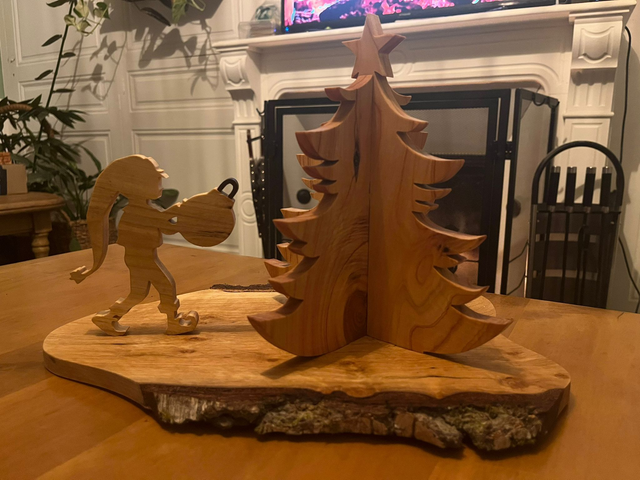 Lutin fait son sapin