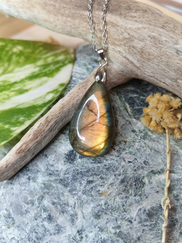 Pendentif 4 labradorite 3x1,5cm
