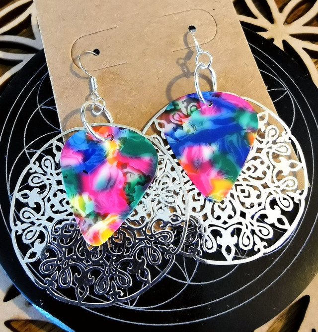 Boucles d'oreilles multicolores Médiators