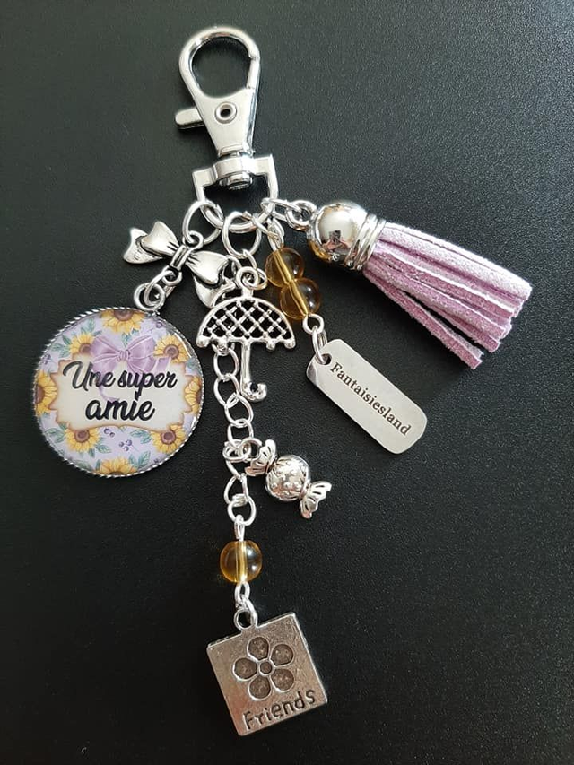 Bijou de sac argenté -une Super Amie