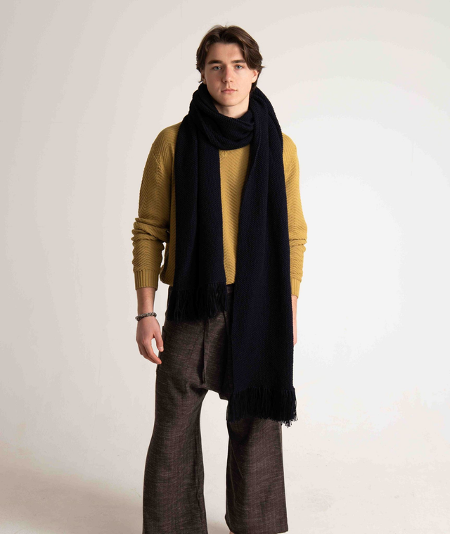 Cashmere long and cozy scarf