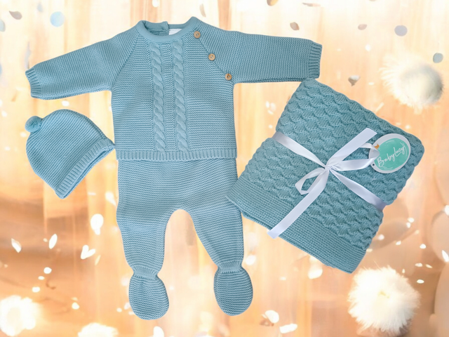 Ensemble tricot 4 pièces vert