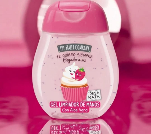 ✨️GEL MAINS PARFUM FRAISE CHANTILLY 