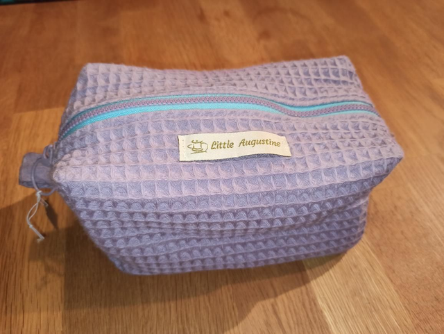 Trousse Carrée nid d'abeille #2