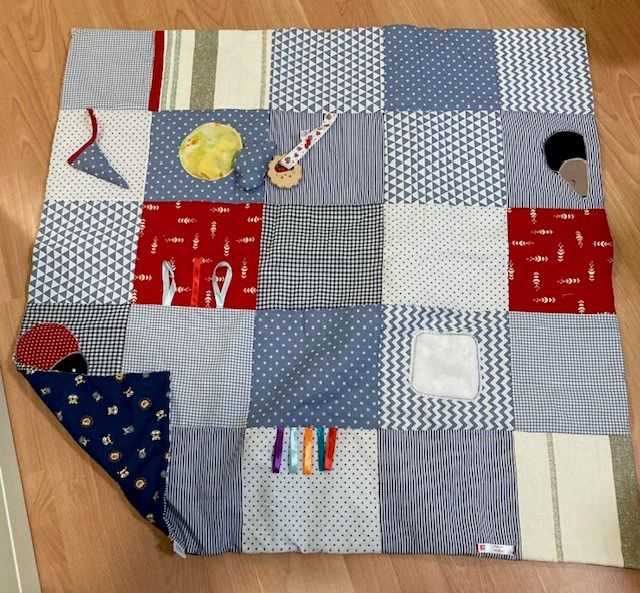 Tapis d'éveil bébé molletonné