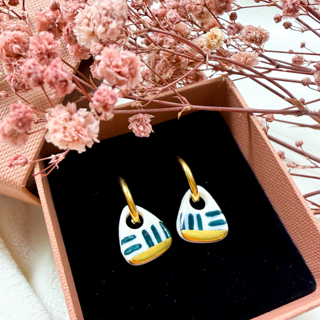Boucles d’oreilles porcelaine et or