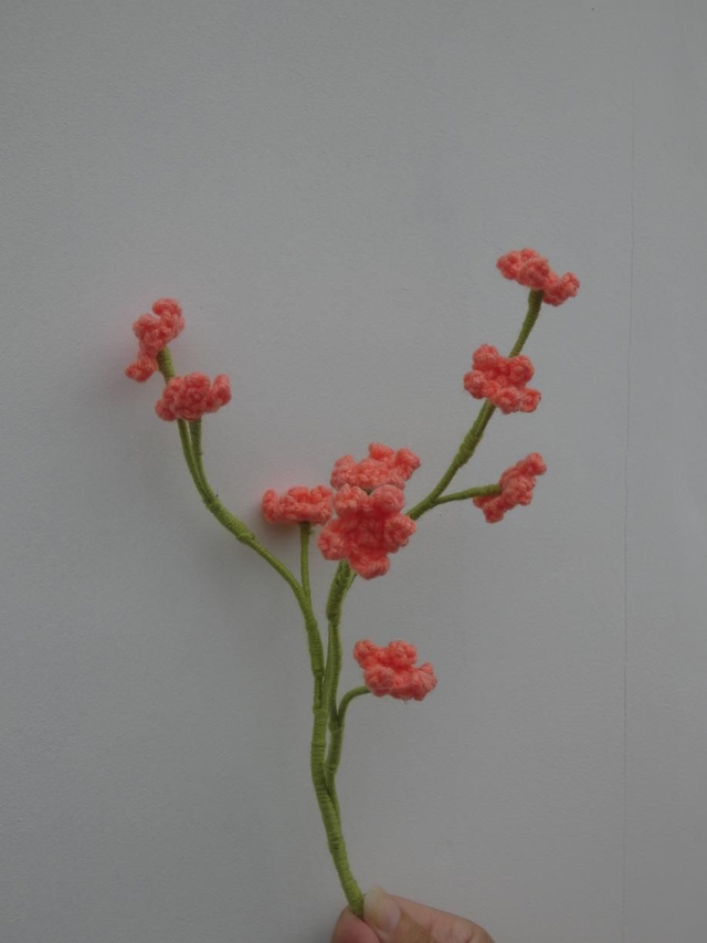 Branche de minis fleurs abricot 