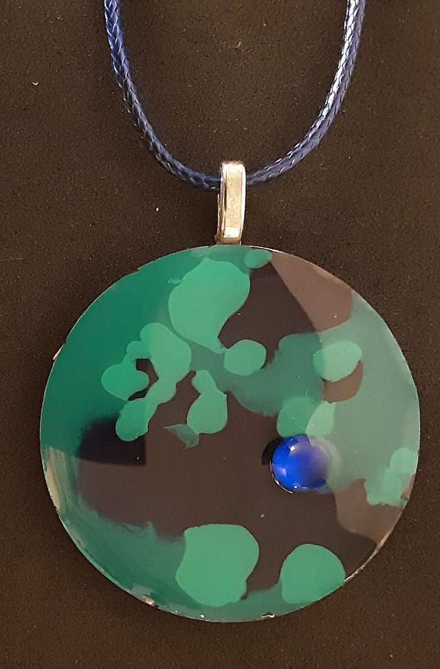 Pendentif rond collection Vaporeux impression bleu marine bleu vert cabochon bleu roi