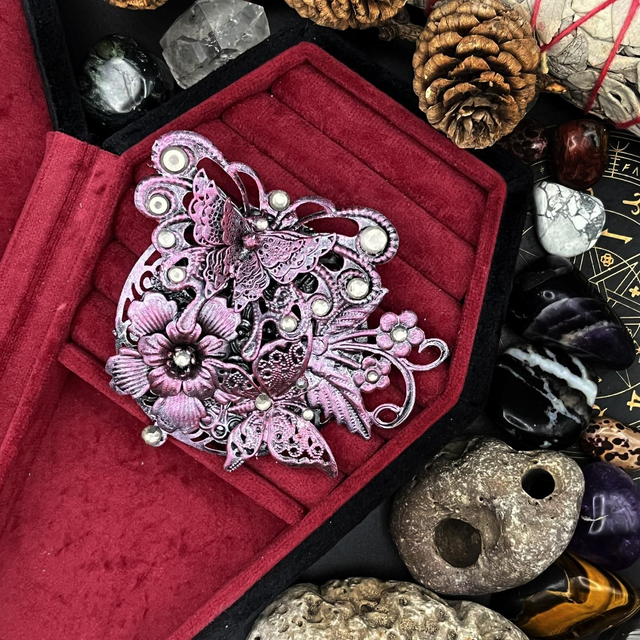 Flutter Brooch/Hairclip