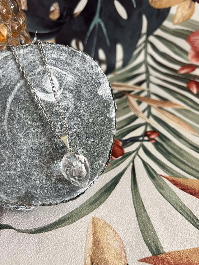 Pendentif facetté cristal de roche