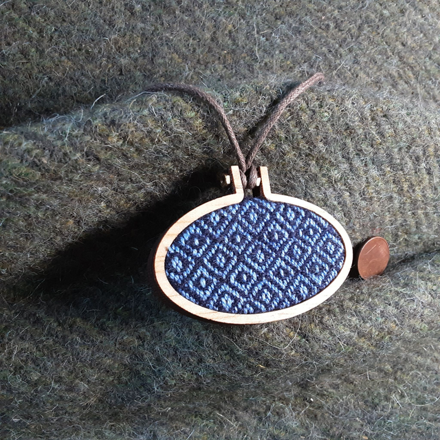 Web-Amulett Ovale vertikal I