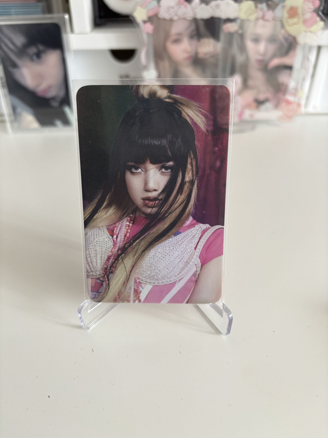 PC OFFICIEL LISA DE BLACKPINK