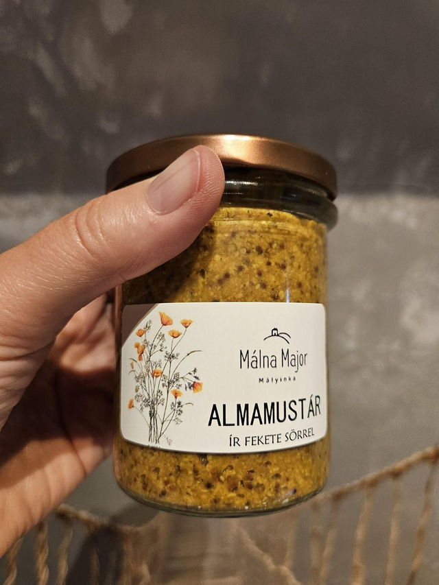 Almamustár ír feketesörrel