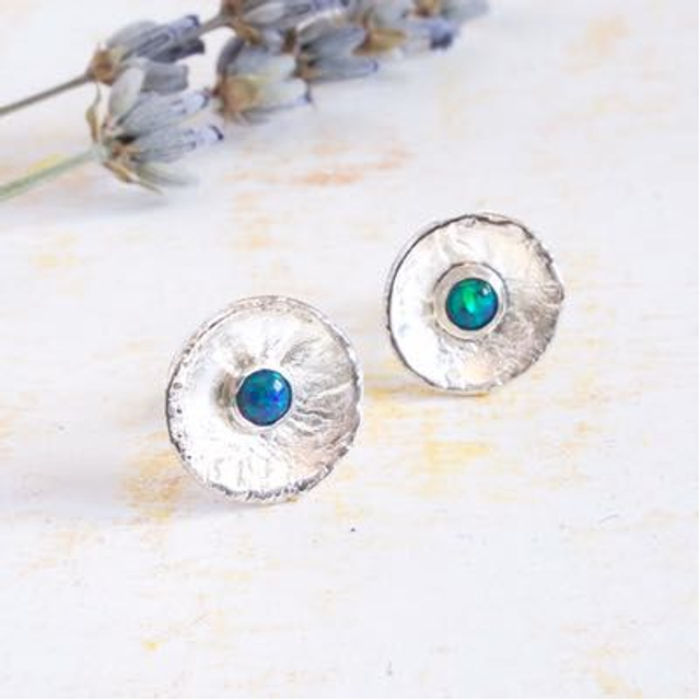 Pendientes redondos en plata 925 y con ópalos verdes
