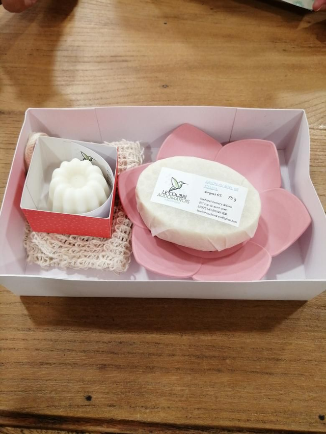 Coffret savon miel et cannelé savon doux + support + filet