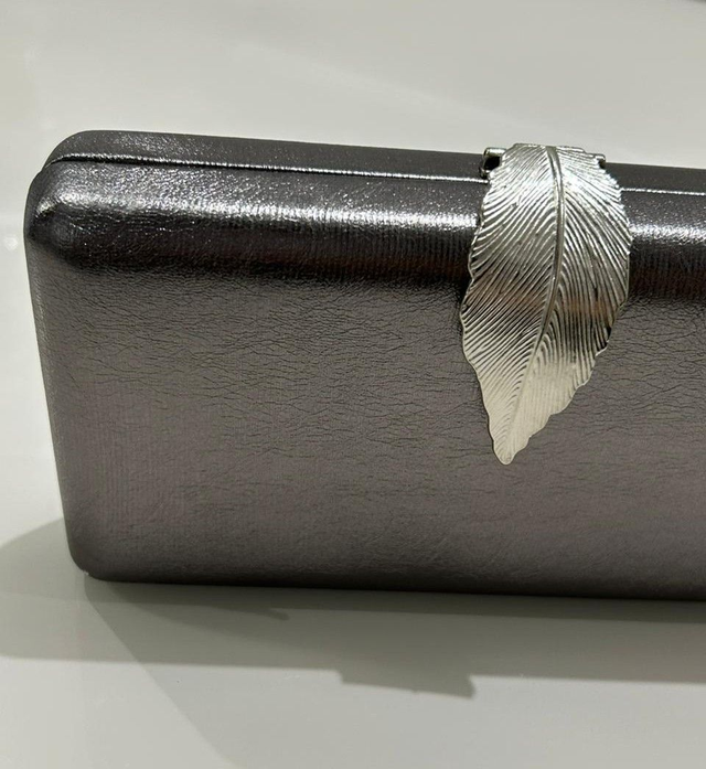 CLUTCH FOLHA METALIZADA CHUMBO EFEITO METALIZADO CHUMBO (S-427)